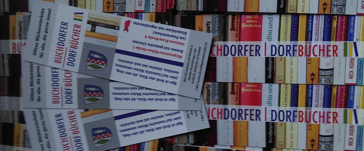Lesezeichen im Bücherschrank in Buchdorf.